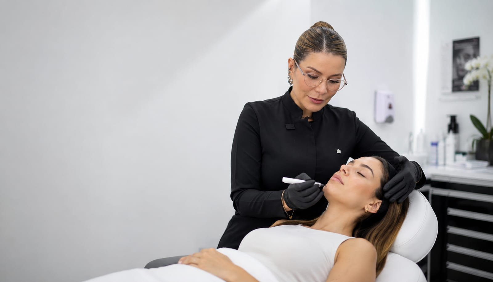 TotalFace, técnica de rejuvenecimiento facial integral de la Dra. Diana Dussan